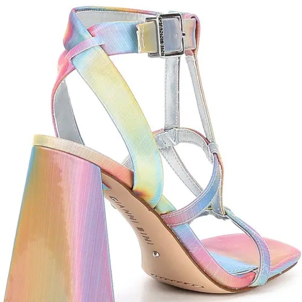 NWOT Gianni Bini Rainbow colored heels